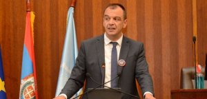 Izbaciti drogirano panonsko govedo iz novosadske i republičke vlasti