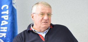 Dr Šešelj: Milo Đukanović mora da podnese ostavku!