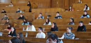 Svim studentima moraju se obezbediti uslovi za završetak studija po programu po kojem su započeli studiranje