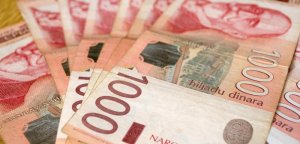 Najniže plate i penzije podići na 37.000 dinara