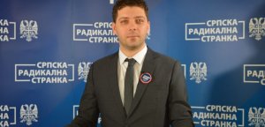 SRS traži zakon o zaštiti ćirilice u Srbiji