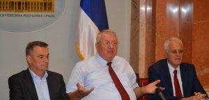 Šešelj: Proglasiti ovu godinu godinom elementarnih nepogoda!