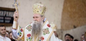 Čestitka dr Vojislava Šešelja povodom izbora Njegovog preosveštenstva gospodina Joanikija na tron Mitropolije crnogorsko-primorske i brdske Srpske pravoslavne crkve